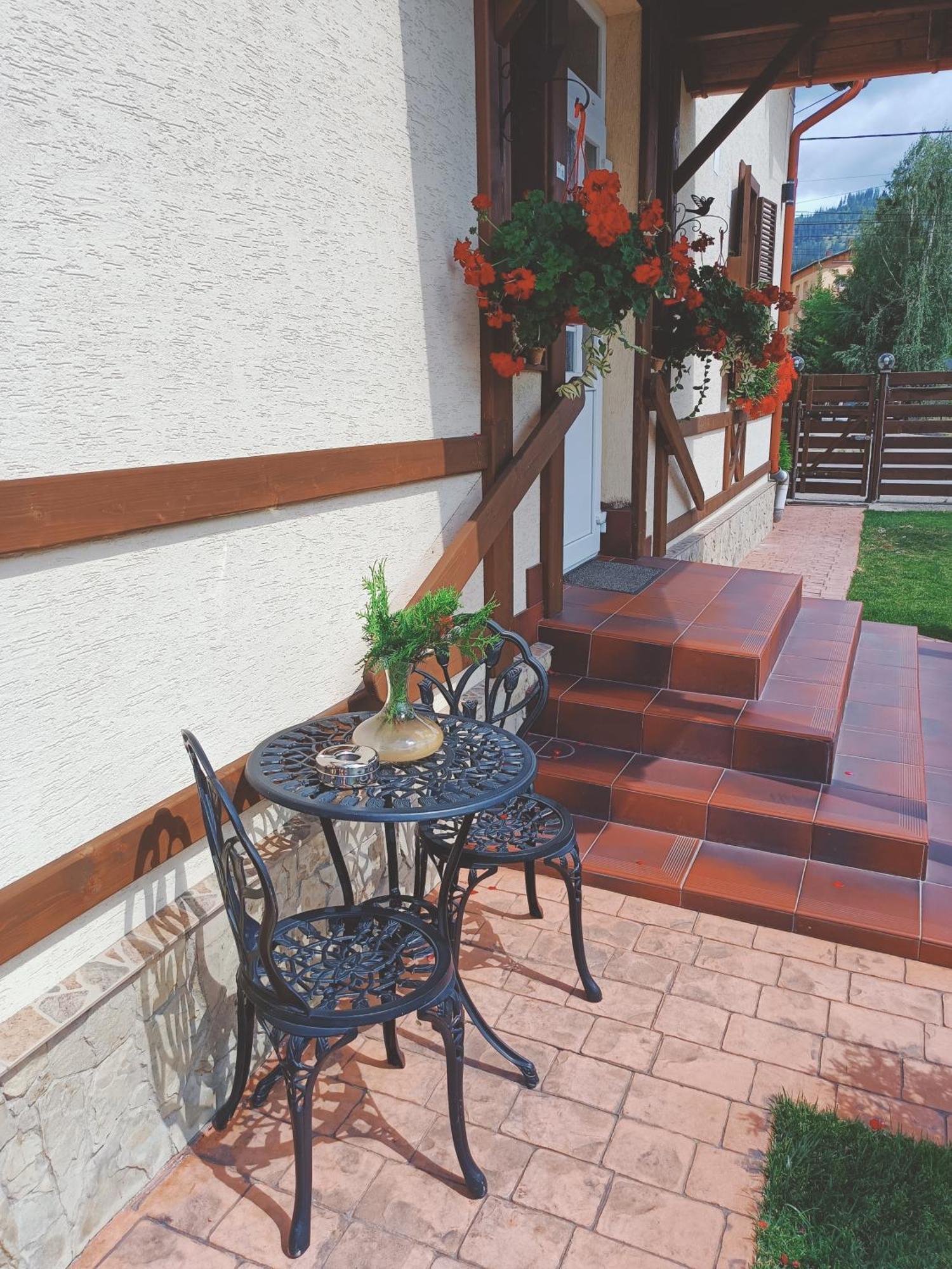 Residence Rooms Bucovina Campulung Moldovenesc Exterior photo